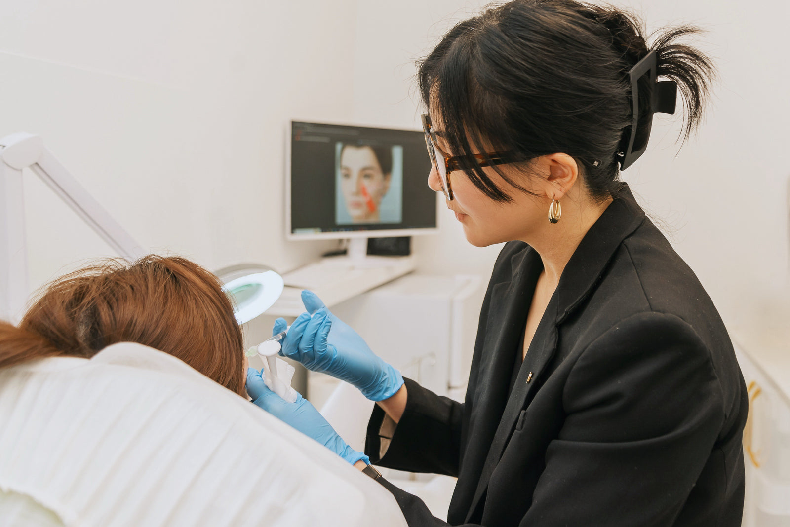 Dr. Cindy Huang