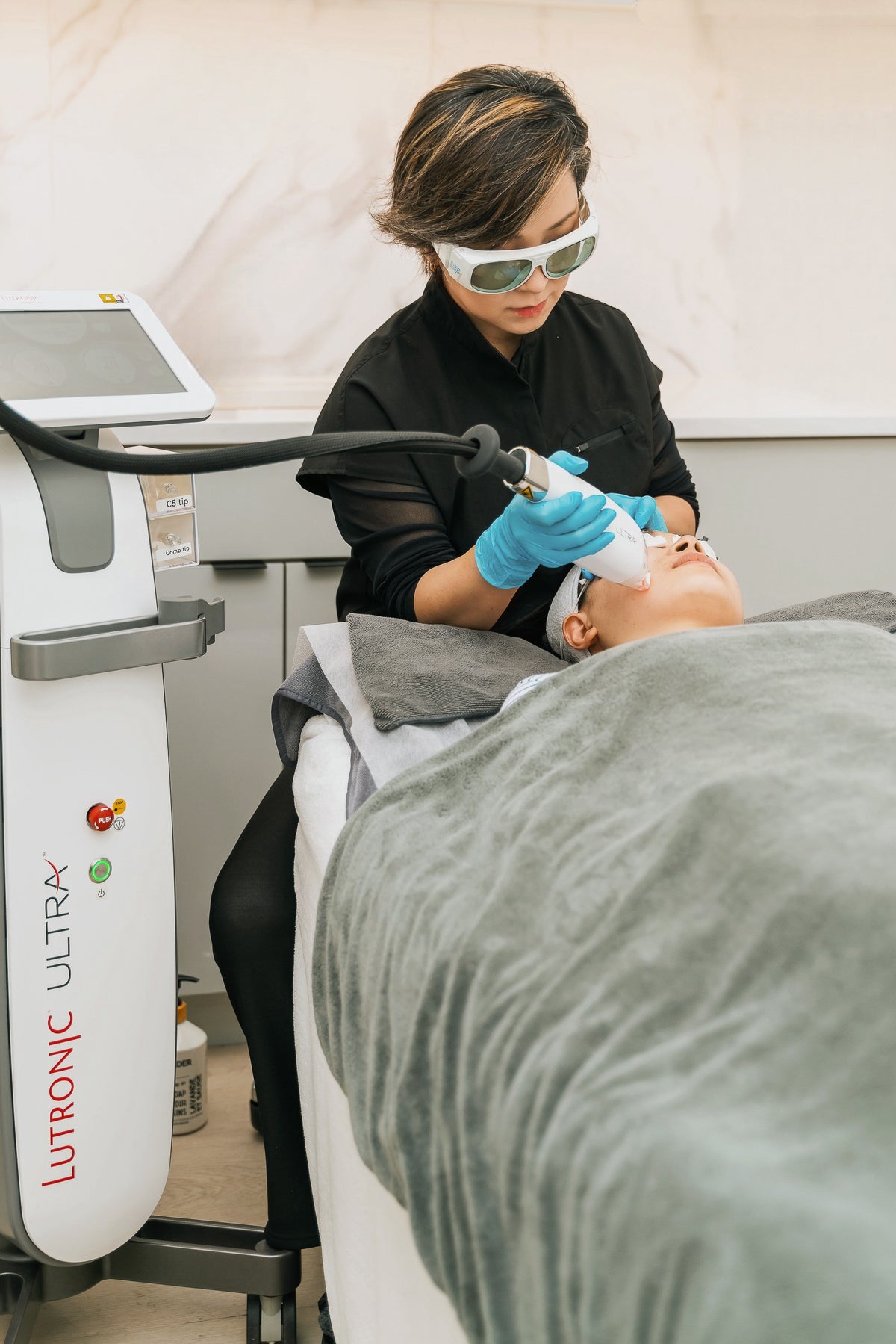 The LaseMD Ultra 1927nm thulium fractional laser at BioPlus, available at both Burnaby and Richmond.